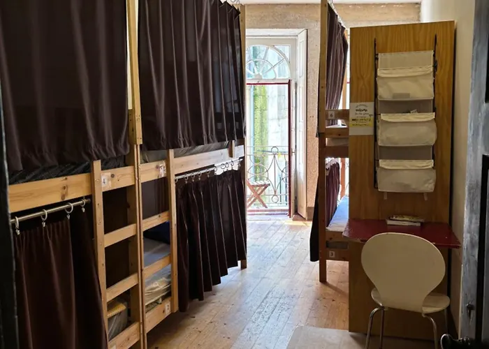 Hostel O Caldeirao Porto