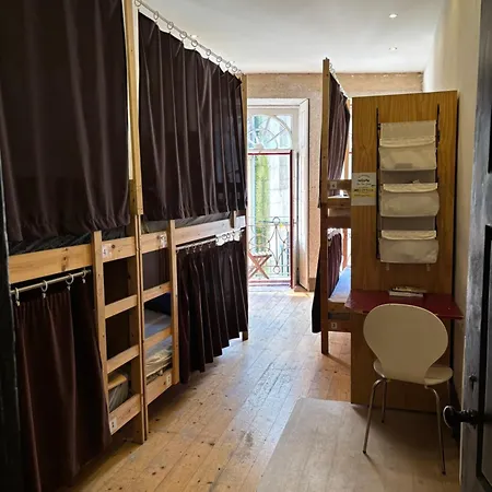 Hostel O Caldeirao Porto